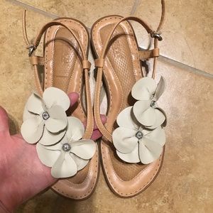 Born nude cute sandals